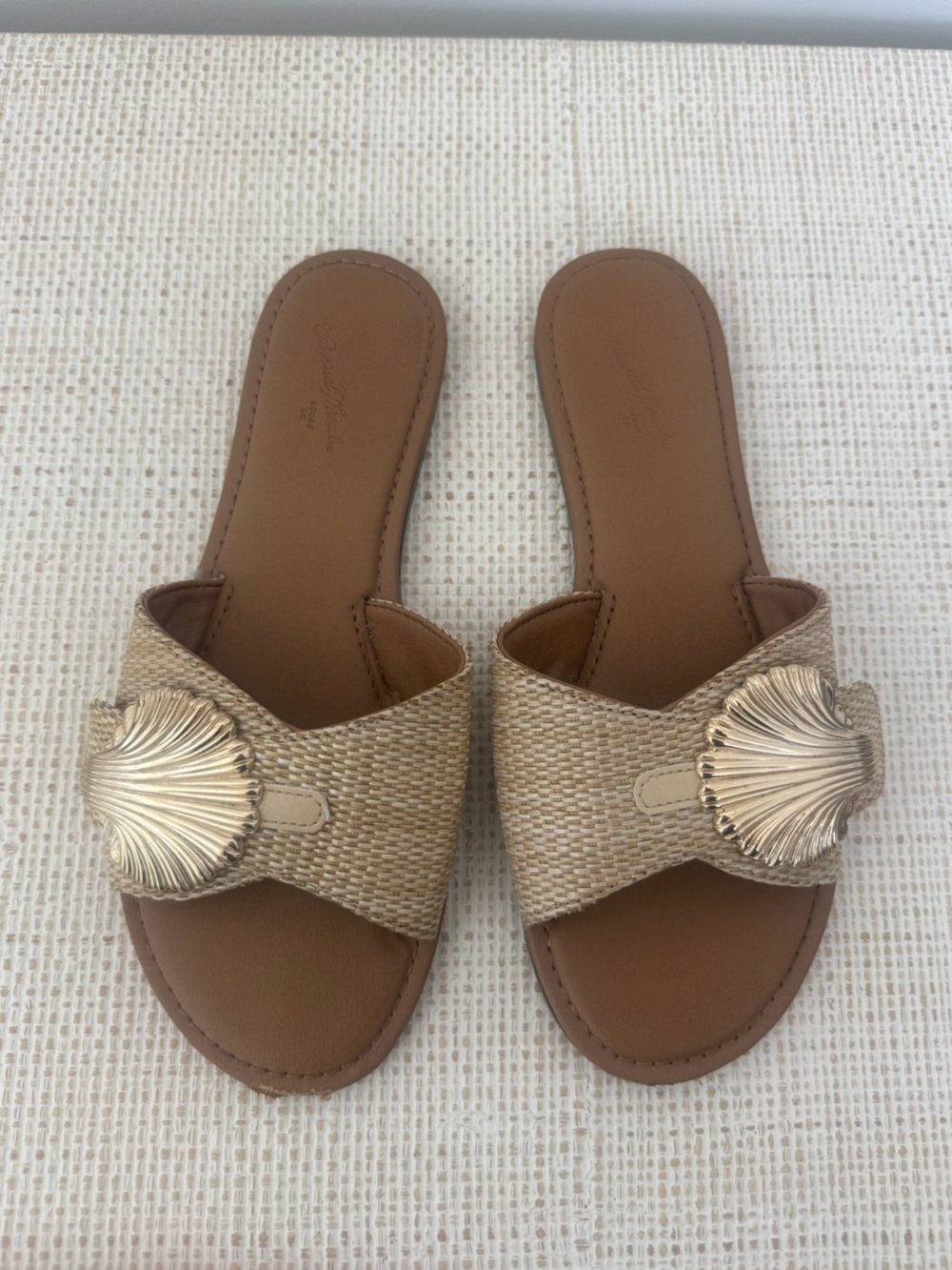 Universal Thread Seashell Sandals - Picture 2 of 5